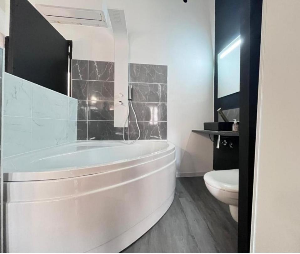 Baignoire Apartment Narbonne